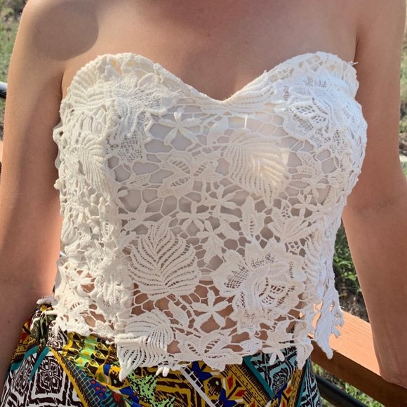 White lace crop top - Picture 2 of 3